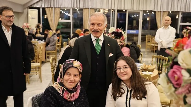 Bayrampaşa Belediyesi, yetim çocukları iftarda buluşturdu