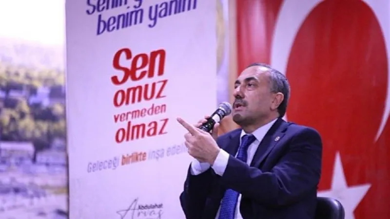 AK Parti Van Milletvekili Abdulahat Arvas, gençlerin sorularını yanıtladı