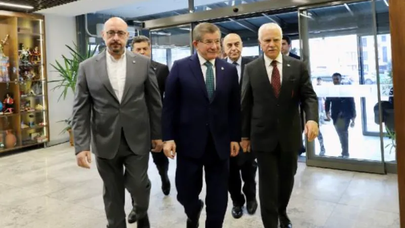 Davutoğlu'ndan Akşener'e ziyaret