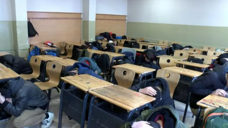 Bayrampaşa'da lisede deprem tatbikatı