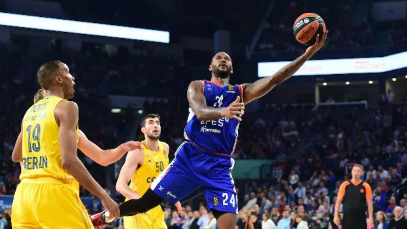 Anadolu Efes - ALBA Berlin: 78-74