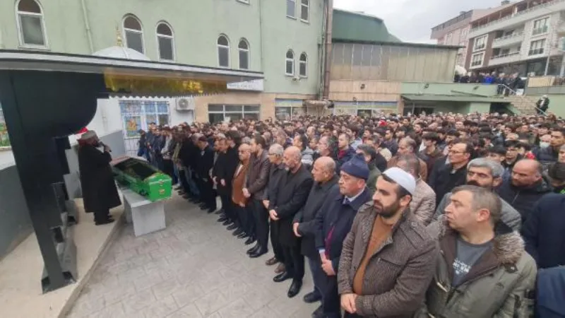 5'inci kattan boş havuza düşen Faruk öğretmen, toprağa verildi