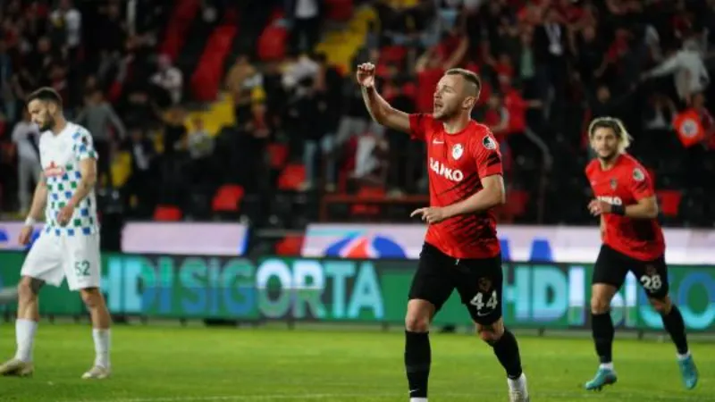 Gaziantep FK'lı Maxim sezon sonuna kadar Beşiktaş'ta