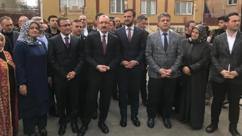 Ticaret Bakanı Mehmet Muş, Bağcılar'daki Samsun Günleri’ne katıldı