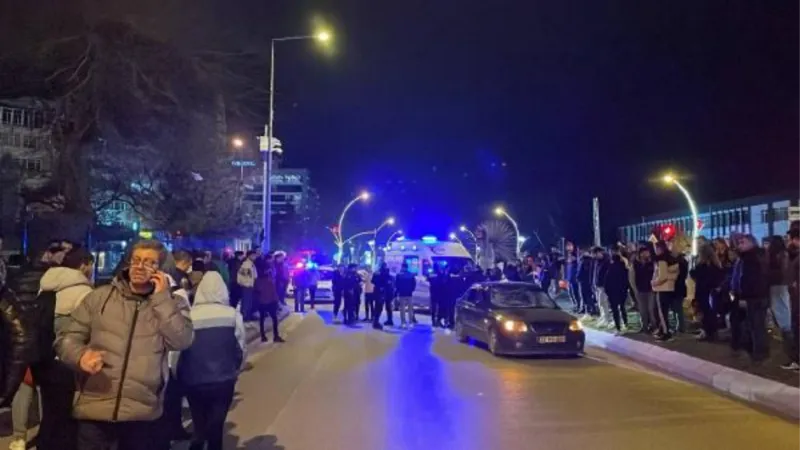 Edirne'de otomobilin çarptığı 3 yaya yaralandı