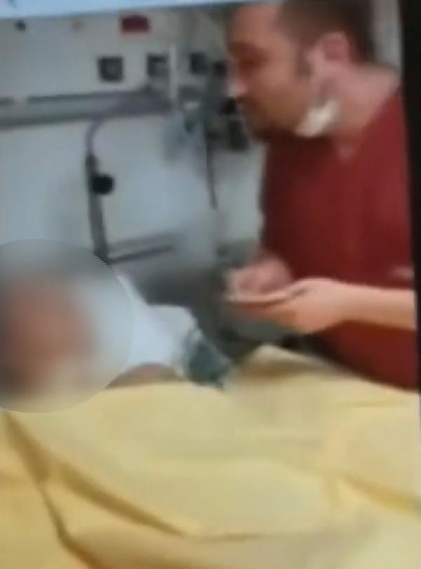 Ataşehir'de özel hastanede hastanın yüzüne para atıp alay ettiler