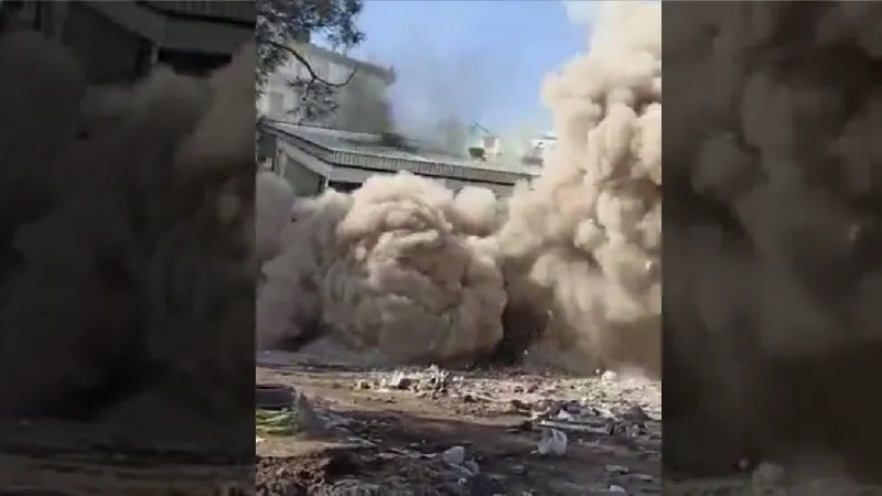 Diyarbakır'da kontrollü yıkımda 10 katlı bina çöktü; o anlar kamerada