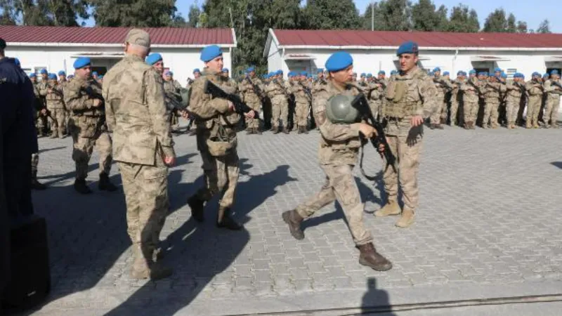 Osmaniye’de görev süresi biten Bingöl jandarması, dualarla uğurlandı