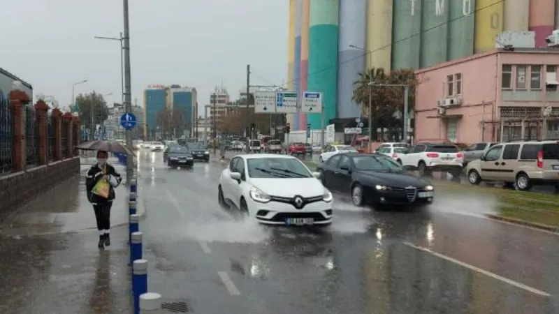 Meteoroloji'den İzmir için sağanak uyarısı
