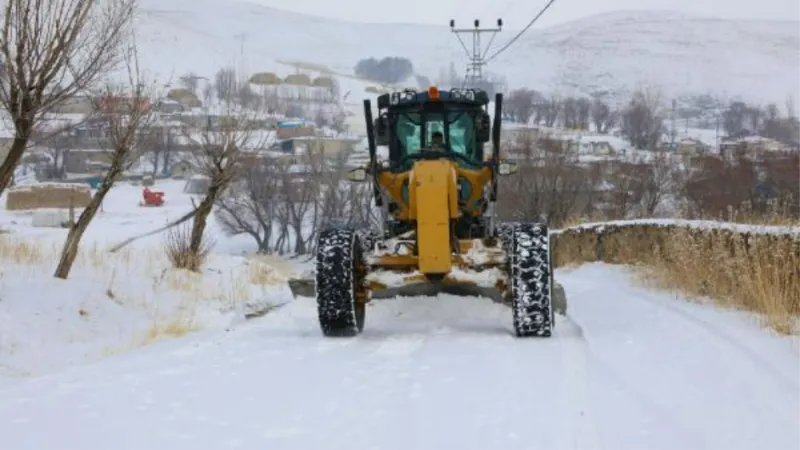 Ağrı'da 86 köy yolu kardan kapalı