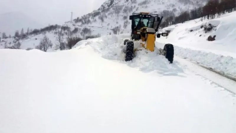 Bingöl’de 47 köy yolu, kardan kapalı