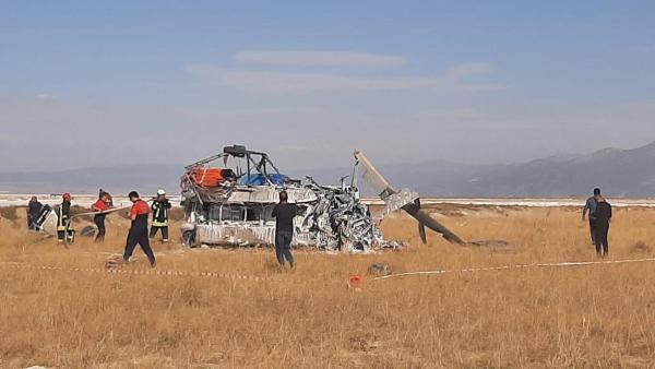 Marmaris'teki yangına müdahaleye giden helikopter Denizli'de düştü