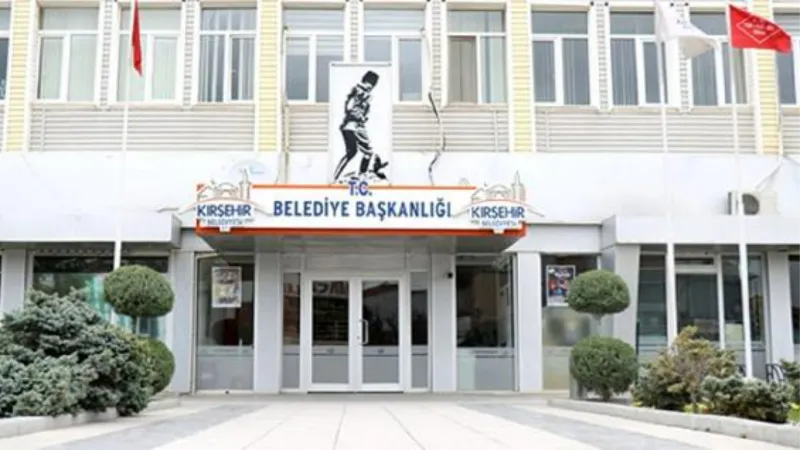 Kırşehir Belediyesi, tacizle suçlanan çalışanın işten kovulduğunu duyurdu