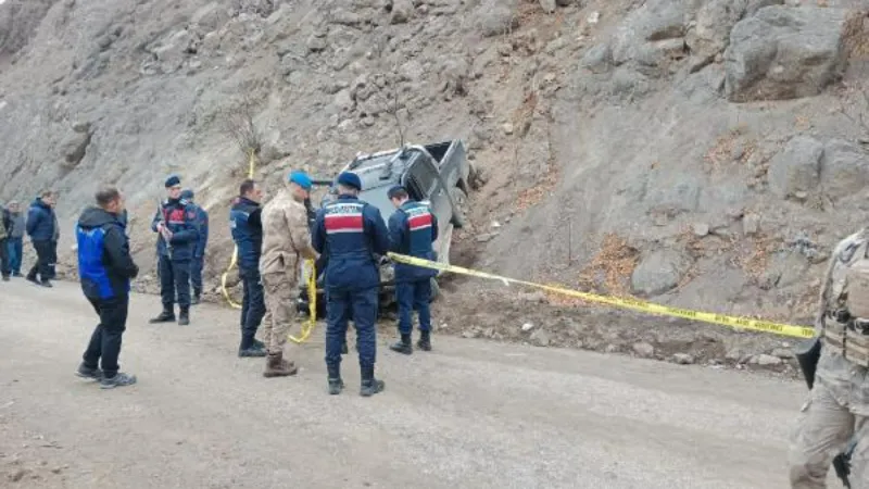 ​İçinde kan izlerine rastlanan kamyonetin sahibi, muhtar aranıyor