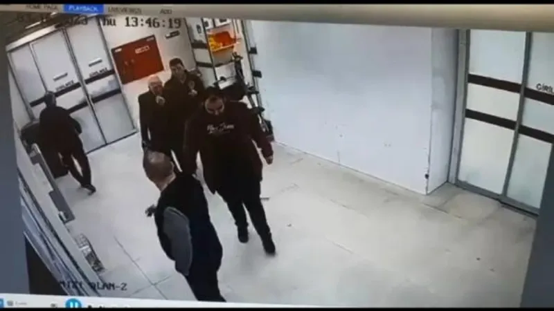 Pendik'te hastanenin güvenlik görevlisine "kırmızı alan" saldırısı
