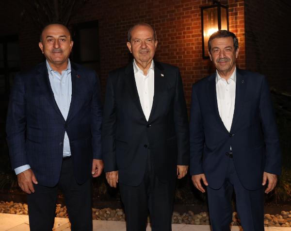 Çavuşoğlu, KKTC Cumhurbaşkanı Tatar ve mevkidaşı Ertuğruloğlu ile görüştü