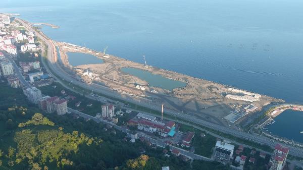 Rize Şehir Hastanesi'nde deniz dolgusunun yüzde 73'ü tamam