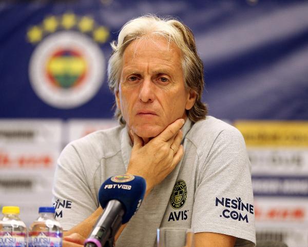 Jorge Jesus: Avantajı koruyup bir sonraki elemelere geçmek istiyoruz 