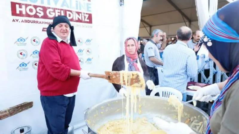 1’inci Kuymak Festivali’nde 5 bin kişiye kuymak ikram edildi 