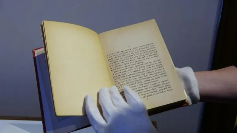 Atatürk'ün Çanakkale Savaşları ile ilgili okuduğu ilk kitap araştırma merkezinde sergileniyor