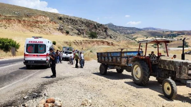 Adıyaman’da motosiklet ve traktör çarpıştı: 2 yaralı