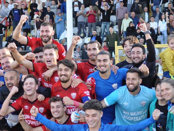 Somaspor zirveye yürüyor