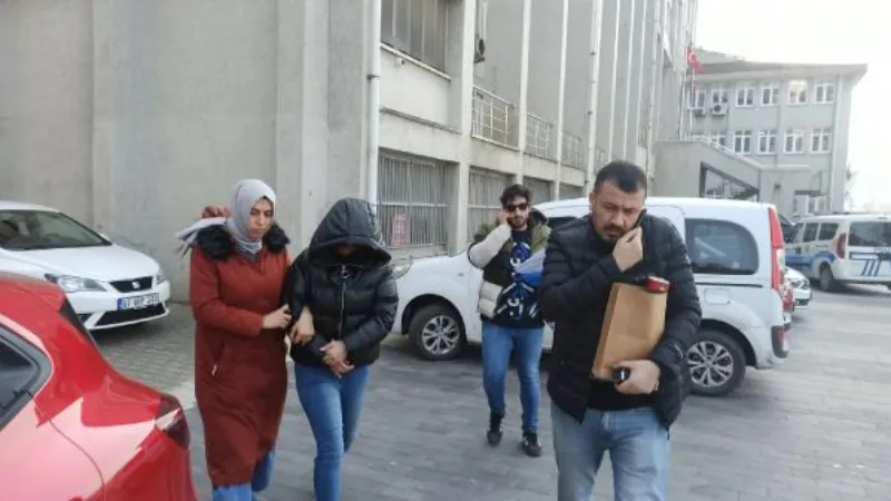 Sırtından bıçaklanarak öldürülmüştü; şüpheliler birbirini suçladı