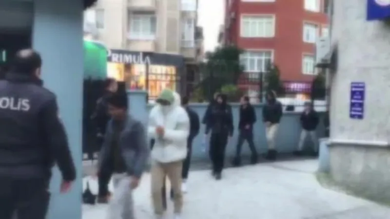 İstanbul'da son bir haftada 2 bin 17 kaçak göçmen yakalandı