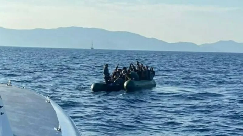 Bodrum'da Yunan unsurlarının geri ittiği 30 kaçak göçmen kurtarıldı