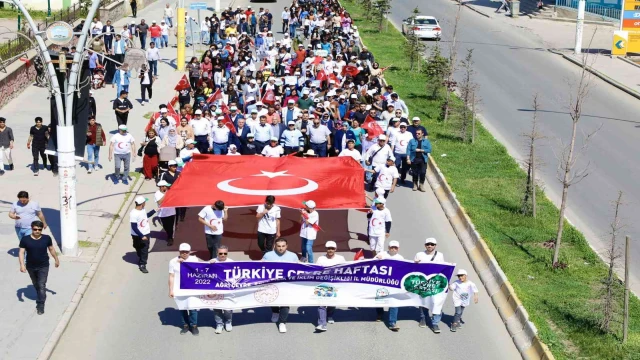 Ağrı’da ’Sıfır Atık’ parolasıyla ”81 İlde 81 Milyar Adım Çevre Yürüyüşü” düzenlendi