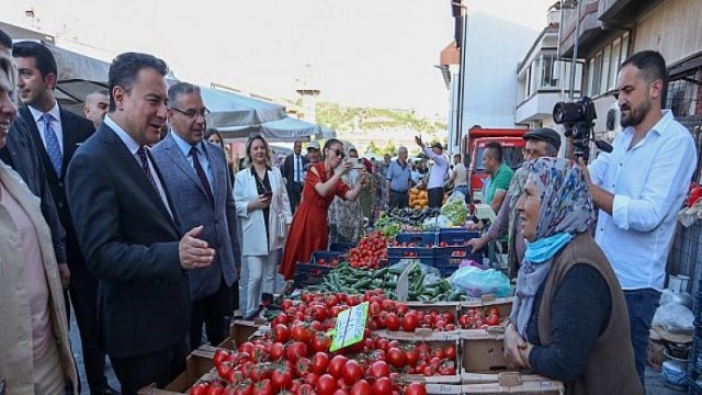 Ali Babacan İle Esnaf Arasında Dolar ve Altın Diyaloğu