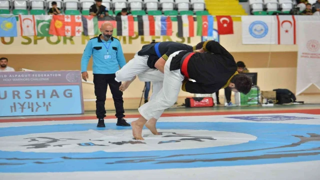Alpagut Dünya Kupası’nda Yıldırım rüzgarı