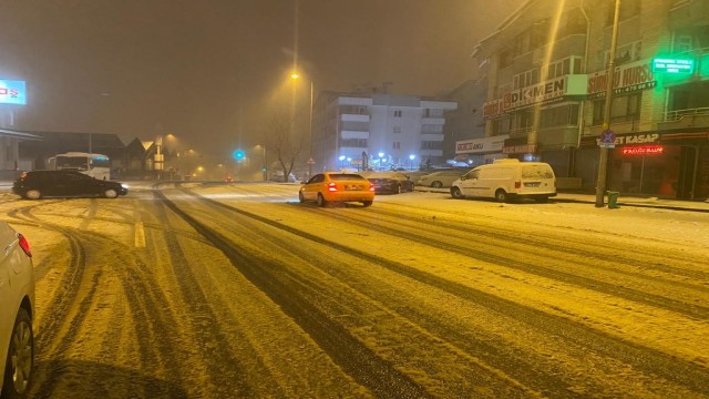 Ankara’da kar yağışı etkili oldu