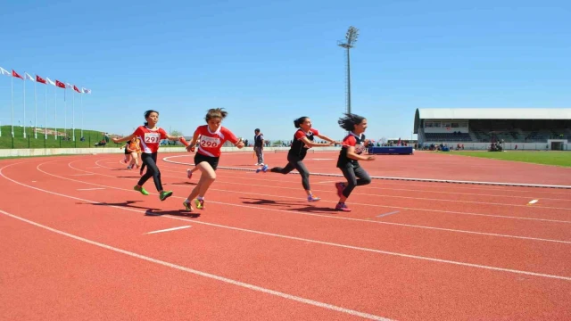 Atletizmin yıldızları Denizli’de piste çıkacak