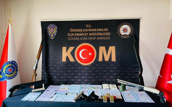 İzmir'de 'tefeci' operasyonu: 8 gözaltı