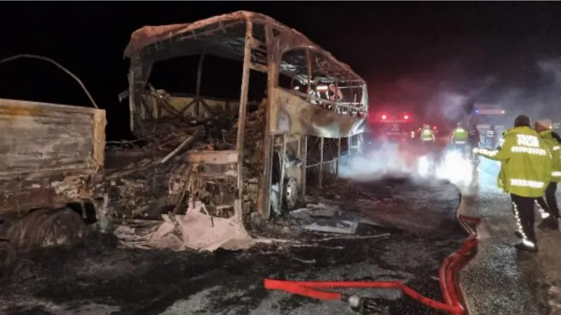 Mersin'de 2 uzman çavuşun şehit olduğu kazada otobüs şoförü tutuklandı