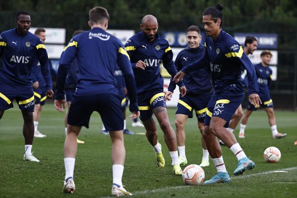 Fenerbahçe'de AEK Larnaca hazırlıkları başladı