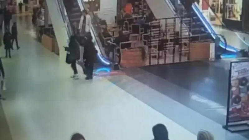Şişli'deki yürüyen merdiven dehşetinin güvenlik kamerası görüntüleri ortaya çıktı