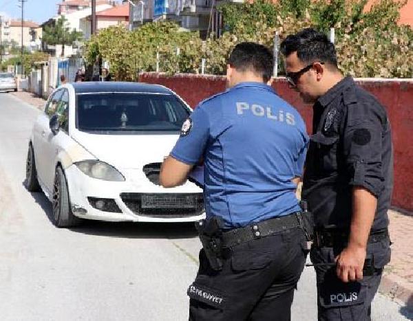 Polisin 'dur' ihtarına uymayan sürücü kaçtı, arkadaşı yakalandı