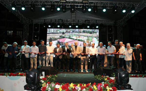 Sultanbeyli’de yeni meydan, Manuş Baba konseriyle hizmete açıldı