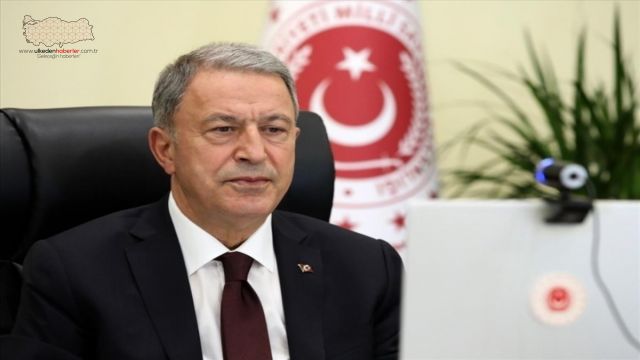 Bakan Akar'dan Türk kara sularına sürüklenen mayınlara ilişkin açıklama