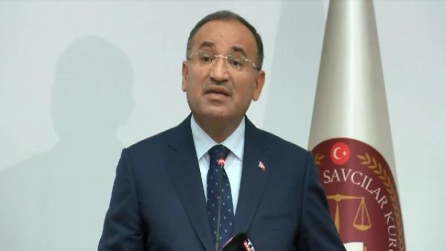 Bakan Bekir Bozdağ’dan hakim ve savcılara ’sosyal medya’ uyarısı