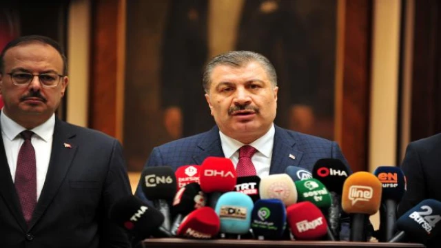 Bakan Koca: Çarşamba günü Bilim Kurulu’nun en önemli toplantılarından biri yapılacak