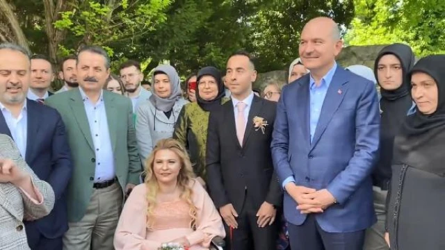 Bakan Soylu, Şehit Talha Bahadır’ın ailesini ziyaret etti (2)