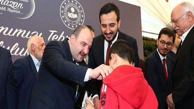 Bakan Varank: Güvenlik güçleri sayesinde bayramı huzur içinde yaşıyoruz