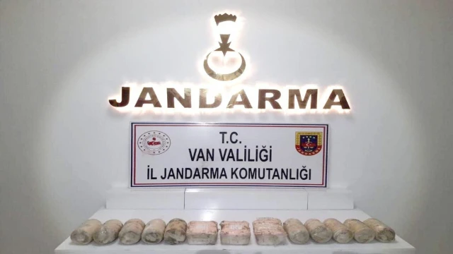 Başkale’de 9 kilo uyuşturucu ele geçirildi