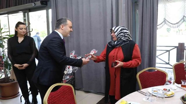 Başkan Aktaş, annelerle buluştu