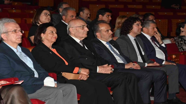 Başkan Aktaş’a ‘Yılın Başkanı’ ödülü