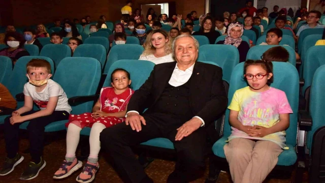 Başkan Bakkalcıoğlu Dünya Çocuk Günü’nde çocuklarla bir araya geldi