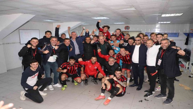 Başkan Daşkan galibiyet sonrası takımla buluştu